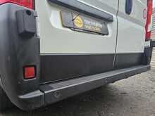 Peugeot Boxer 2.2 BlueHDi 335 Professional Panel Van 5dr Diesel Manual L2 H2 Euro 6 (s/s) (140 ps) 