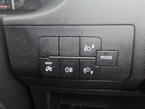 2.2 BlueHDi 335 Professional Panel Van 5dr Diesel Manual L2 H2 Euro 6 (s/s) (140 ps)