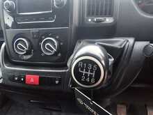 Peugeot Boxer 2.2 BlueHDi 335 Professional Panel Van 5dr Diesel Manual L2 H2 Euro 6 (s/s) (140 ps) 