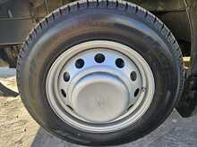 Ford Transit 2.2 TDCi 460 HDT Minibus 4dr Diesel Manual L4 H3 (18 seats) (196 g/km, 123 bhp) 