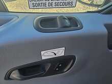 Ford Transit 2.2 TDCi 460 HDT Minibus 4dr Diesel Manual L4 H3 (18 seats) (196 g/km, 123 bhp) 