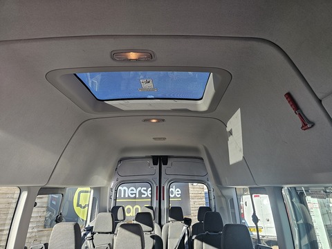 2.2 TDCi 460 HDT Minibus 4dr Diesel Manual L4 H3 (18 seats) (196 g/km, 123 bhp) Minibus Manual Diesel