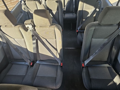 2.2 TDCi 460 HDT Minibus 4dr Diesel Manual L4 H3 (18 seats) (196 g/km, 123 bhp) Minibus Manual Diesel