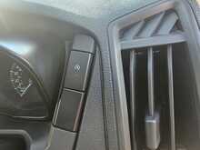 Ford Transit 2.2 TDCi 460 HDT Minibus 4dr Diesel Manual L4 H3 (18 seats) (196 g/km, 123 bhp) 