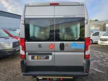 Peugeot Boxer 2.2 HDi 435 Panel Van 5dr Diesel Manual L4 H2 Euro 5 (130 ps) 