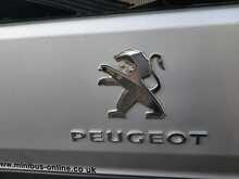 Peugeot Boxer 2.2 HDi 435 Panel Van 5dr Diesel Manual L4 H2 Euro 5 (130 ps) 