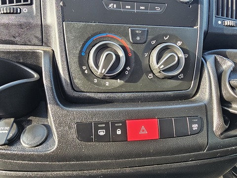 2.2 HDi 435 Panel Van 5dr Diesel Manual L4 H2 Euro 5 (130 ps) Panel Van Manual Diesel