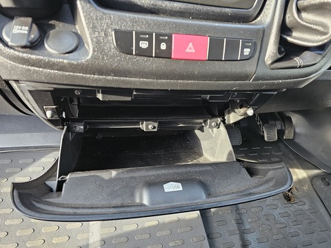 2.2 HDi 435 Panel Van 5dr Diesel Manual L4 H2 Euro 5 (130 ps) Panel Van Manual Diesel