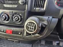 Peugeot Boxer 2.2 HDi 435 Panel Van 5dr Diesel Manual L4 H2 Euro 5 (130 ps) 
