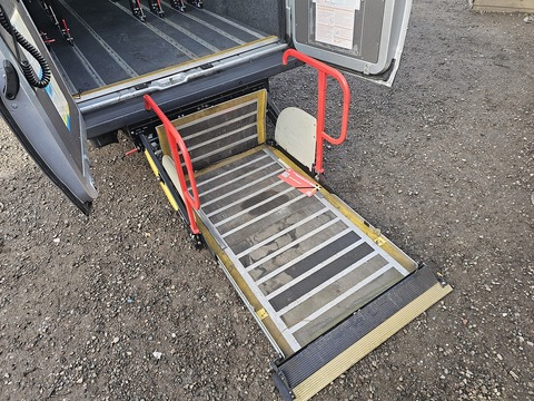 2.2 HDi 435 Panel Van 5dr Diesel Manual L4 H2 Euro 5 (130 ps) Panel Van Manual Diesel