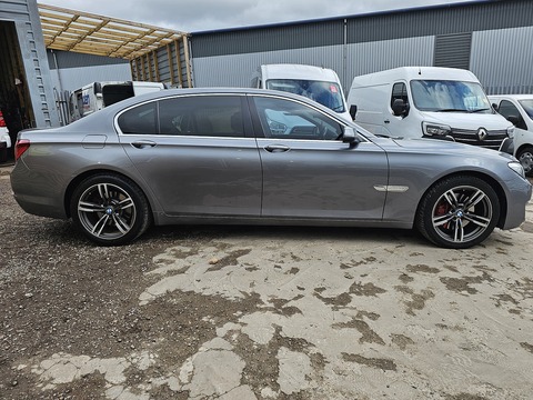 3.0 730Ld SE Saloon 4dr Diesel Auto Euro 5 (s/s) (258 ps) Saloon Automatic Diesel