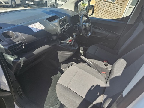 1.6 Turbo D 2000 Edition Panel Van 4dr Diesel Manual L1 H1 Euro 6 (75 ps)