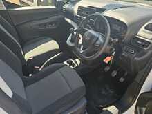 Vauxhall Combo 1.6 Turbo D 2000 Edition Panel Van 4dr Diesel Manual L1 H1 Euro 6 (75 ps) 