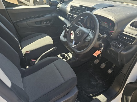 1.6 Turbo D 2000 Edition Panel Van 4dr Diesel Manual L1 H1 Euro 6 (75 ps)