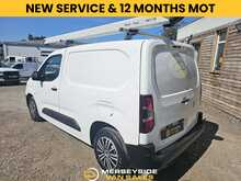 Vauxhall Combo 1.6 Turbo D 2000 Edition Panel Van 4dr Diesel Manual L1 H1 Euro 6 (75 ps) 