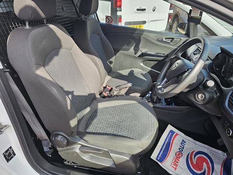 1.3 CDTi ecoFLEX 16v Car Derived Van 3dr Diesel Manual FWD L1 H1 (90 g/km, 94 bhp)