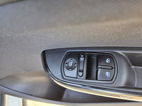 1.3 CDTi ecoFLEX 16v Car Derived Van 3dr Diesel Manual FWD L1 H1 (90 g/km, 94 bhp)