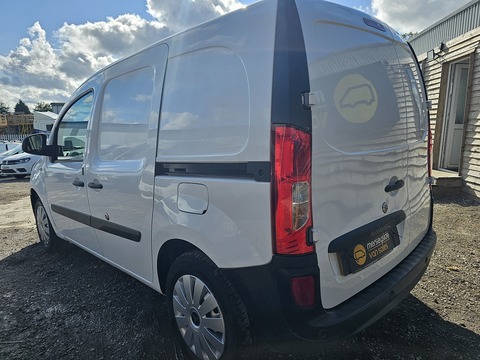 1.5 109 CDI Pure Panel Van 5dr Diesel Manual L2 Euro 6 (94 ps)