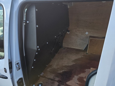 1.5 109 CDI Pure Panel Van 5dr Diesel Manual L2 Euro 6 (94 ps)