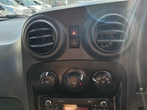 1.5 109 CDI Pure Panel Van 5dr Diesel Manual L2 Euro 6 (94 ps)