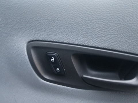 2.2 TDCi 350 Panel Van 5dr Diesel Manual RWD L2 H2 Euro 5 (125 ps)