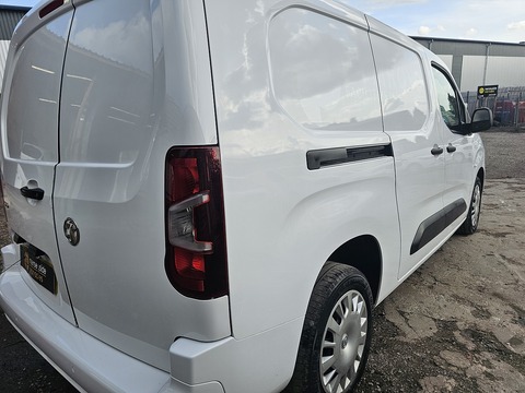 1.5 Turbo D 2300 Sportive Panel Van 6dr Diesel Manual L2 H1 Euro 6 (100 ps)