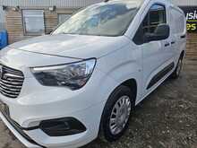 Vauxhall Combo 1.5 Turbo D 2300 Sportive Panel Van 6dr Diesel Manual L2 H1 Euro 6 (100 ps) 