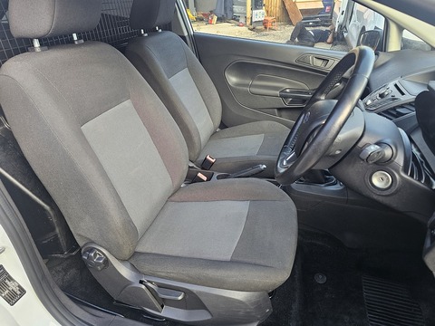 1.6 TDCi ECOnetic II Panel Van 3dr Diesel Manual (87 g/km, 94 bhp)