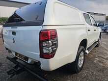 Mitsubishi L200 2.2 DI-D DC 4Life Pickup Double Cab 4dr Diesel Manual 4WD Euro 6 (s/s) (150 ps) 