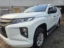 Mitsubishi L200 2.2 DI-D DC 4Life Pickup Double Cab 4dr Diesel Manual 4WD Euro 6 (s/s) (150 ps) 