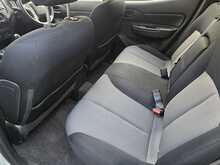 Mitsubishi L200 2.2 DI-D DC 4Life Pickup Double Cab 4dr Diesel Manual 4WD Euro 6 (s/s) (150 ps) 