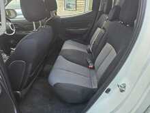 Mitsubishi L200 2.2 DI-D DC 4Life Pickup Double Cab 4dr Diesel Manual 4WD Euro 6 (s/s) (150 ps) 