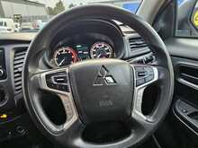 Mitsubishi L200 2.2 DI-D DC 4Life Pickup Double Cab 4dr Diesel Manual 4WD Euro 6 (s/s) (150 ps) 