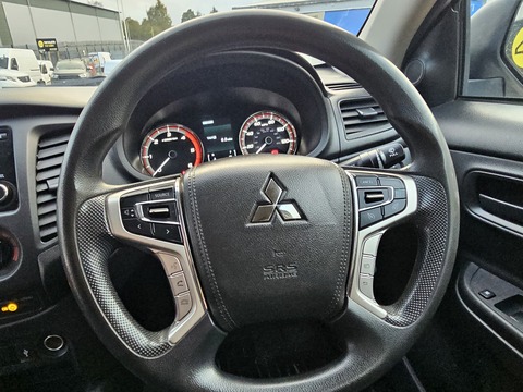 2.2 DI-D DC 4Life Pickup Double Cab 4dr Diesel Manual 4WD Euro 6 (s/s) (150 ps)