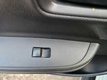 Mitsubishi L200 2.2 DI-D DC 4Life Pickup Double Cab 4dr Diesel Manual 4WD Euro 6 (s/s) (150 ps) 