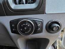 Ford Transit 2.2 TDCi 460 HDT Trend Minibus 5dr Diesel Manual L4 H3 (18 seats) (196 g/km, 123 bhp) 