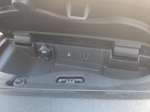 2.2 TDCi 460 HDT Trend Minibus 5dr Diesel Manual L4 H3 (18 seats) (196 g/km, 123 bhp)