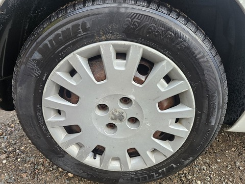 1.3 HDi Professional Panel Van 3dr Diesel Manual FWD L1 H1 (115 g/km, 80 bhp)