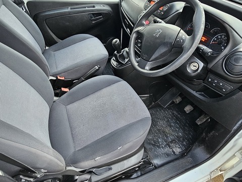 1.3 HDi Professional Panel Van 3dr Diesel Manual FWD L1 H1 (115 g/km, 80 bhp)