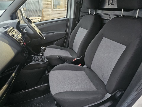 1.6 MultiJetII Maxi Panel Van 6dr Diesel Manual L2 H1 Euro 6 (105 bhp)