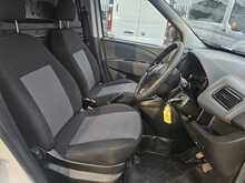 Fiat Doblo 1.6 MultiJetII Maxi Panel Van 6dr Diesel Manual L2 H1 Euro 6 (105 bhp) 