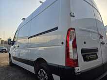 Vauxhall Movano 2.3 CDTi 3500 Panel Van 5dr Diesel Manual FWD L2 H2 Euro 6 (130 ps) 