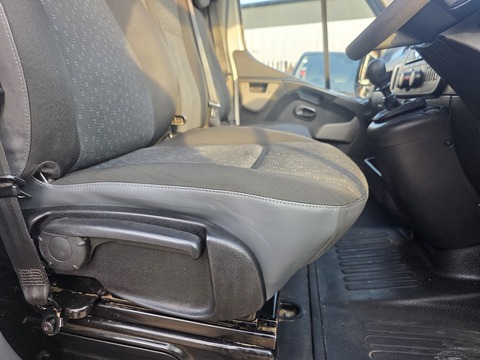 2.3 CDTi 3500 Panel Van 5dr Diesel Manual FWD L2 H2 Euro 6 (130 ps)