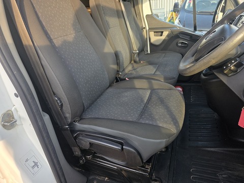 2.3 CDTi 3500 Panel Van 5dr Diesel Manual FWD L2 H2 Euro 6 (130 ps)