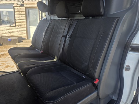 1.6 CDTi 2900 BiTurbo ecoTEC Sportive Crew Van Double Cab 5dr Diesel Manual L2 H1 Euro 6 (s/s) (6 Seat) (125 ps)