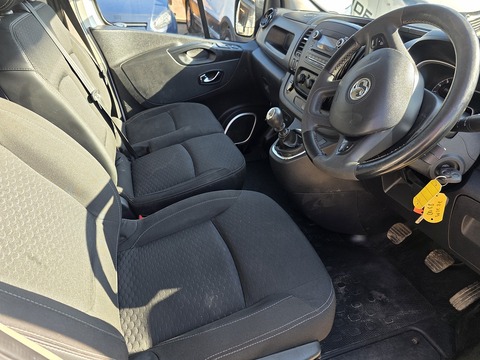 1.6 CDTi 2900 BiTurbo ecoTEC Sportive Crew Van Double Cab 5dr Diesel Manual L2 H1 Euro 6 (s/s) (6 Seat) (125 ps)