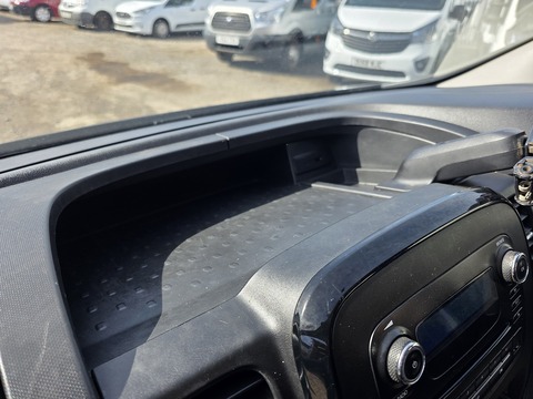 1.6 CDTi 2900 BiTurbo ecoTEC Sportive Crew Van Double Cab 5dr Diesel Manual L1 H1 Euro 6 (s/s) (6 Seat) (125 ps)