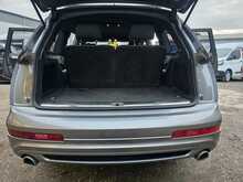 Audi Q7 3.0 TDI V6 S line Plus SUV 5dr Diesel Tiptronic quattro Euro 5 (s/s) (245 ps) 