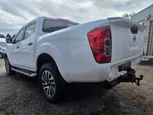 Nissan Navara 2.3 dCi Visia Pickup Double Cab 4dr Diesel Manual 4WD Euro 6 (s/s) (163 ps) 