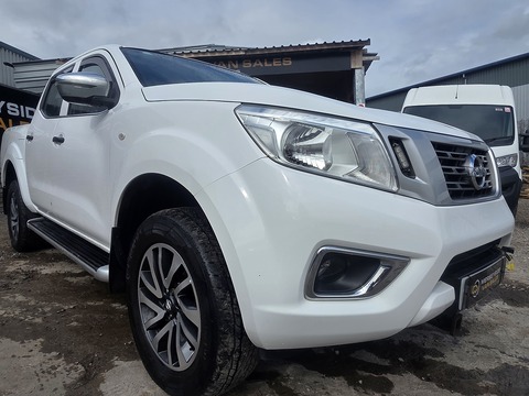 2.3 dCi Visia Pickup Double Cab 4dr Diesel Manual 4WD Euro 6 (s/s) (163 ps)